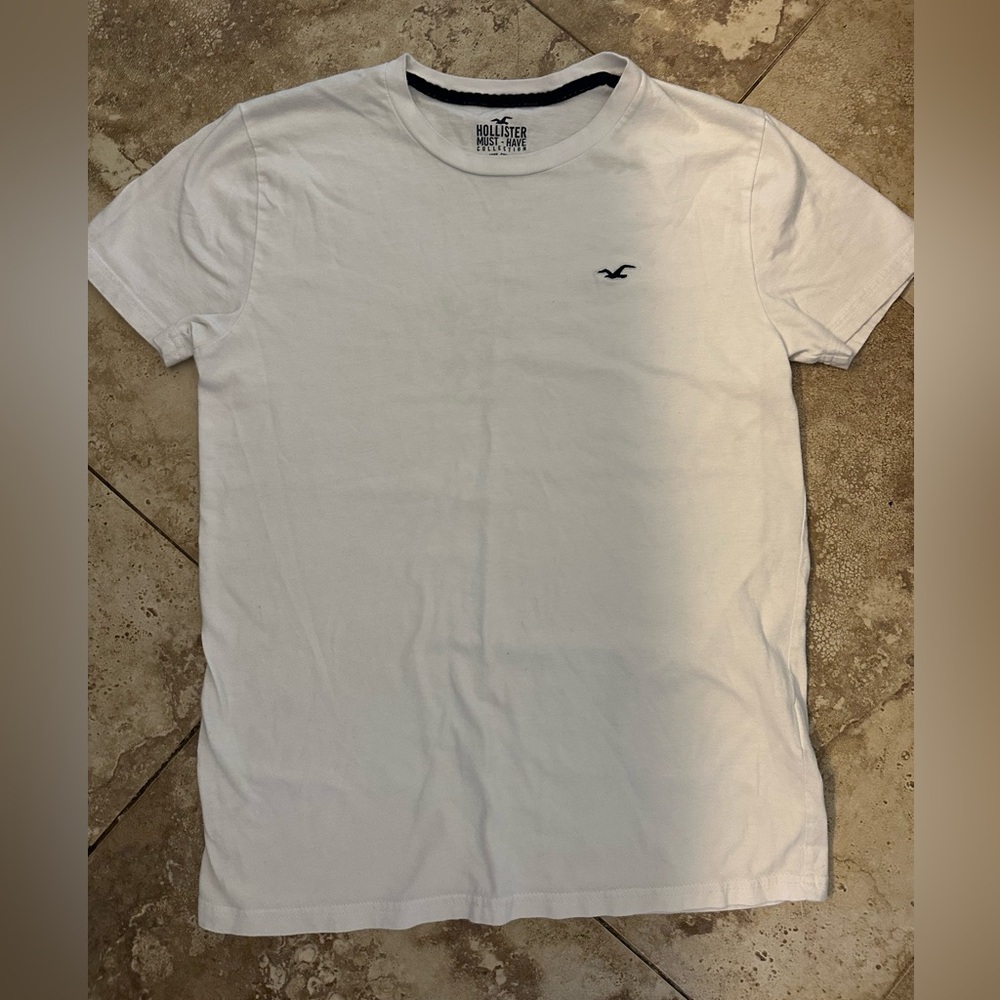 Hollister Classic White Tee for Men